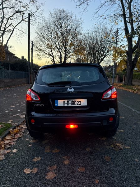 New: NCT.  Car Play screen. 4K Reverse Camera 382773638