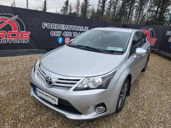 Toyota Avensis 2015 382776472
