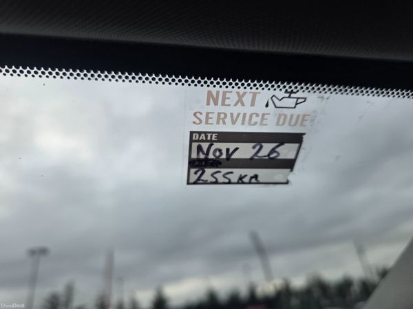 Toyota Avensis 2015 382776486