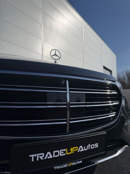 NewMercedes-Benz E220d Exclusive 20k Extras 382780692