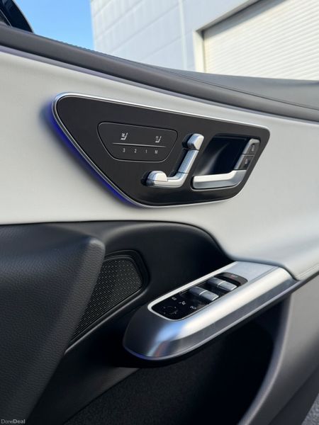 NewMercedes-Benz E220d Exclusive 20k Extras 382780744