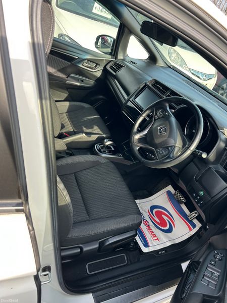 Honda Fit S Sensing 382783308