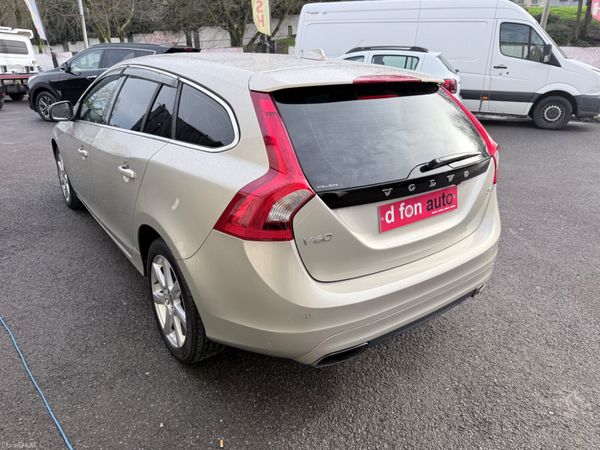 Volvo V60 2.0D SE LUX AUTO Low KMs 382795200