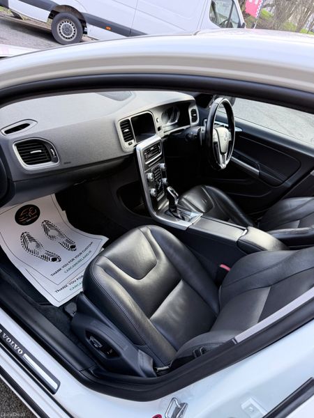Volvo V60 2.0D SE LUX AUTO LOW KMS 382797292