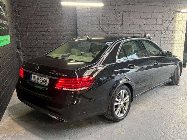 2014 Mercedes E300de Avantgarde *Like New* 382730806