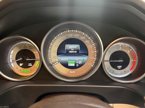 2014 Mercedes E300de Avantgarde *Like New* 382730832