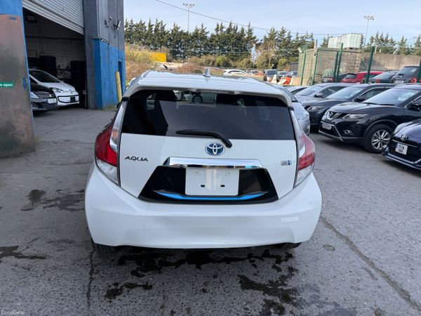 2016 Toyota Aqua Hybrid Automatic Modelisa 382844246