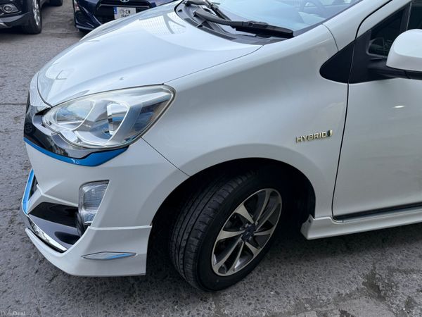 2016 Toyota Aqua Hybrid Automatic Modelisa 382844250