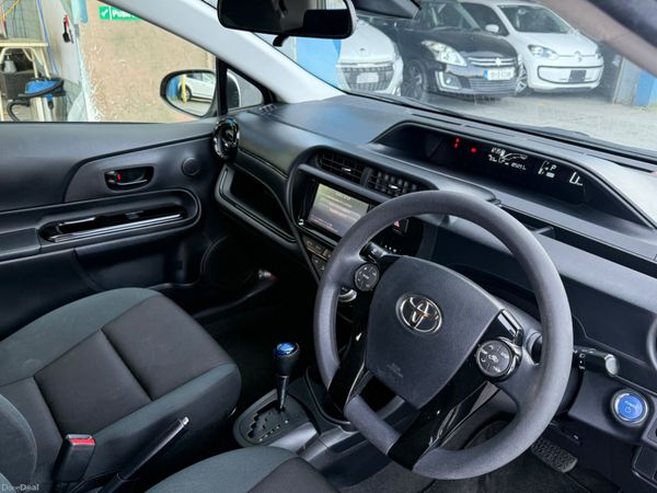 2016 Toyota Aqua Hybrid Automatic Modelisa 382844254