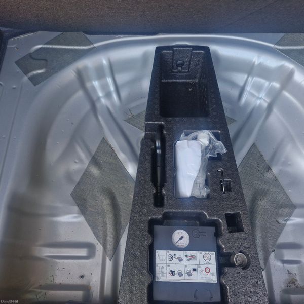 2020 Skoda Karoq 1.6d se 382855140