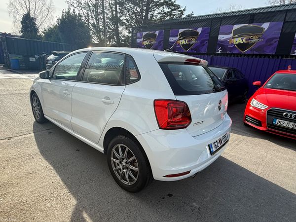 Volkswagen Polo 2016 22k km 382857668