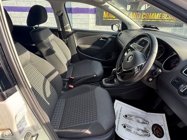 Volkswagen Polo 2016 22k km 382857684