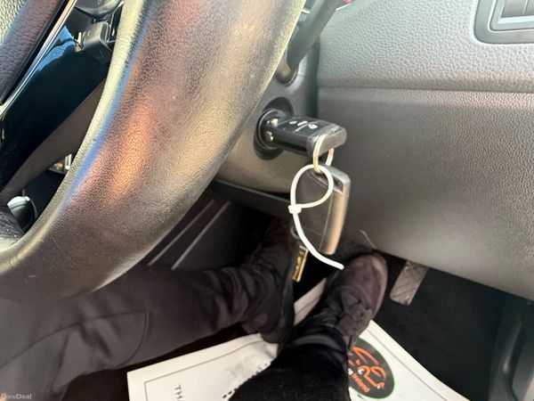 Volkswagen Polo 2016 22k km 382857688