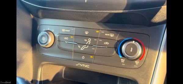 Ford Focus 2015 1.0L petrol VRT’D & NCT’D 382858338
