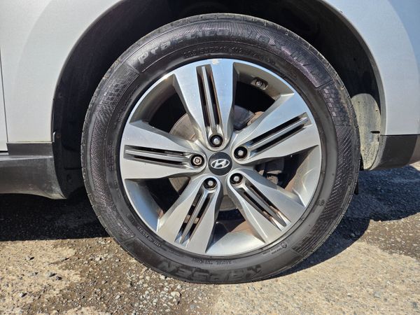 High Spec Hyundai ix35 NCT Warranty 382859680