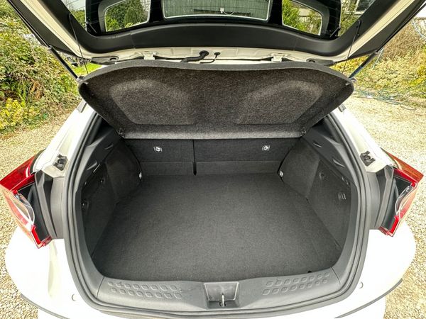 TOYOTA C-HR 2019 40904 KM  ONLY🔥 382880402