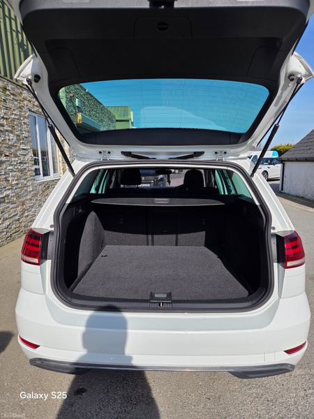 Volkswagen Golf 2017 382887950