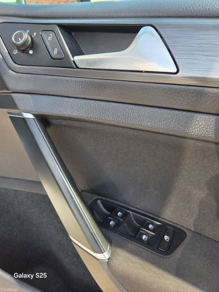 Volkswagen Golf 2017 382887982