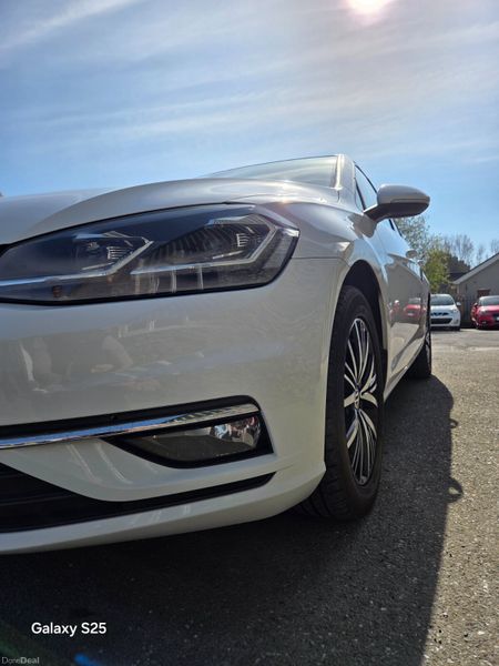 Volkswagen Golf 2017 382887928