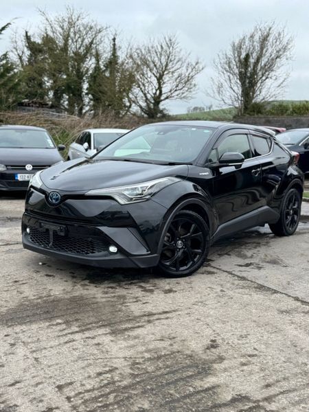 Toyota CHR G LED White Leather Trim 2019 382896758