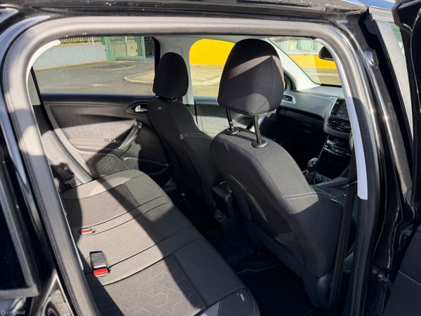 Peugeot 2008 1.2 Puretech Low Kms 382817784