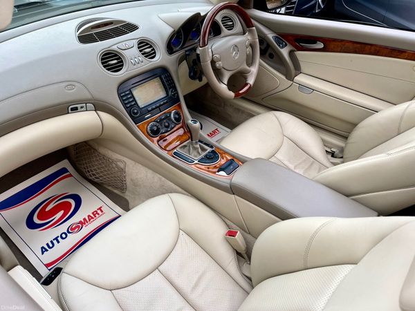 Mercedes-Benz SL-Class 382824590