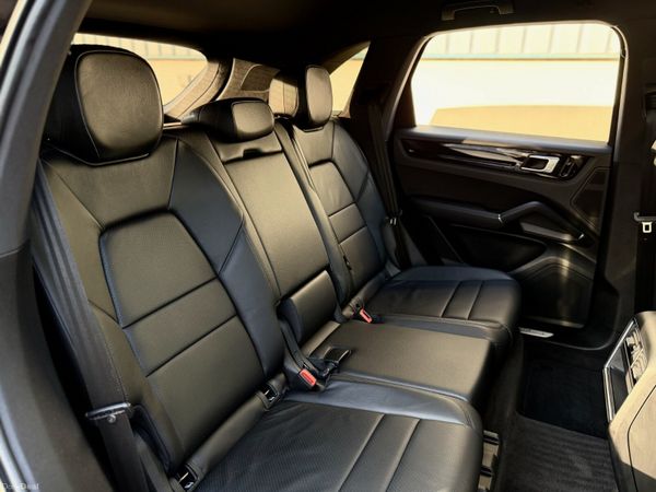 2020 Porsche Cayenne Plug-in Hybrid 462 BHP 382954412