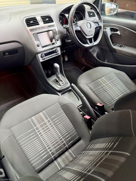 Volkswagen Polo 2015 - Lounge spec + Automatic! 382962708