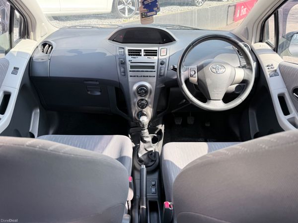 Toyota Yaris 1.3 Petrol Low Miles 382963680