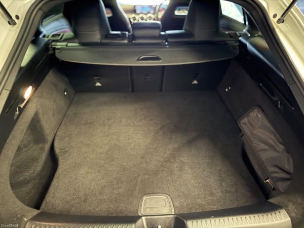 221 Mercedes-Benz CLA 250E AMG Prem-Plus Estate 382968344