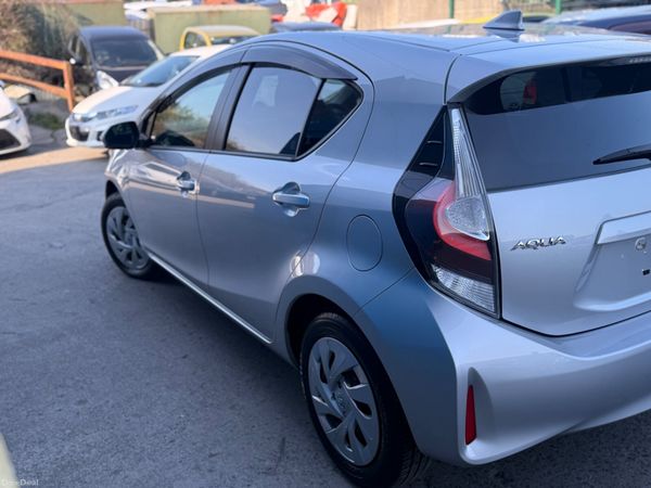 2020 Toyota Aqua Hybrid Automatic 382983402