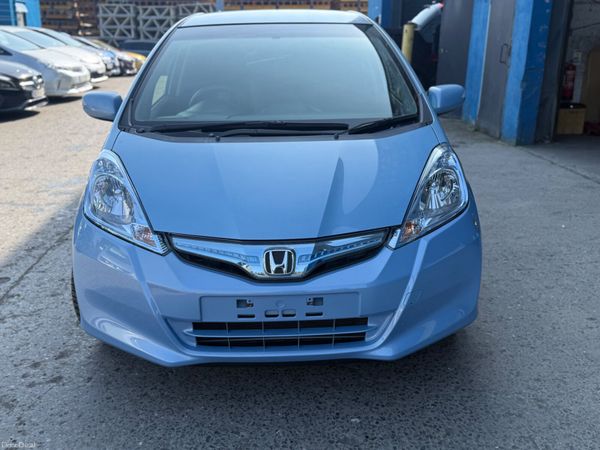 2012 Honda Fit Hybrid Auto/ Luxury trim 382996468