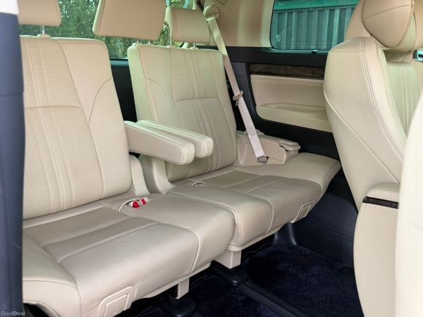 21 Toyota Alphard Hybrid Executive Lounge Seats 382918400