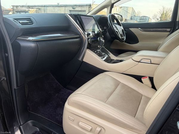 21 Toyota Alphard Hybrid Executive Lounge Seats 382918404