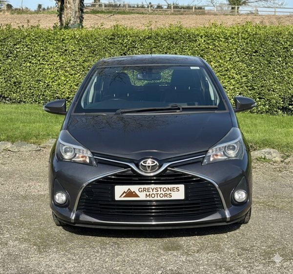 152 Toyota Yaris 1.3 Petrol Manual Great Spec 382923970