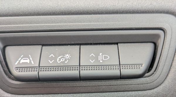 RENAULT CAPTUR LIMITED LOW KMS 382933740