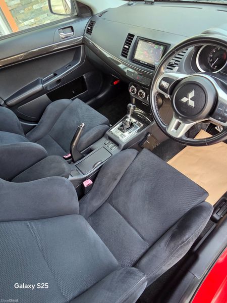 2010 mitisbishi EVO 10 382937596