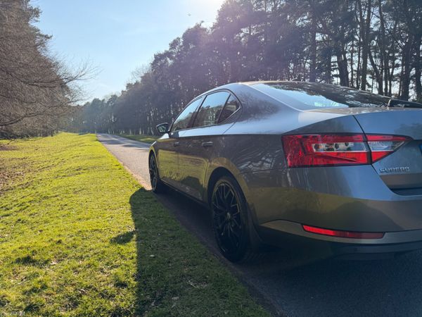 Skoda Superb 2022 TDI Stunning Car 383042004