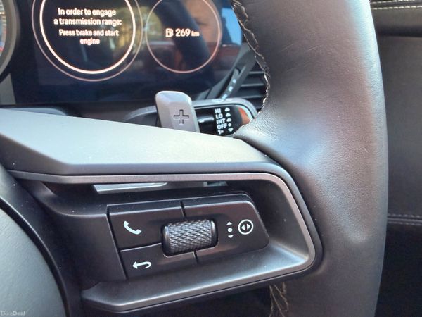 Porsche 911 2021 Very Low KM 383044364