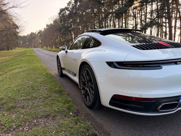Porsche 911 2021 Very Low KM 383044384
