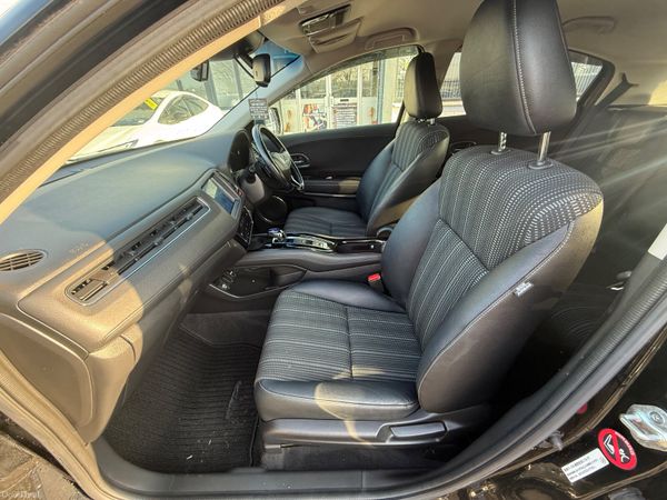 2016 Honda Vezel (HR-V) 1.5 Hybrid Automatic 383086104