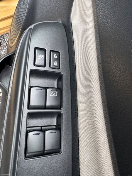 Nissan Note Hybrid Automatic 383090784