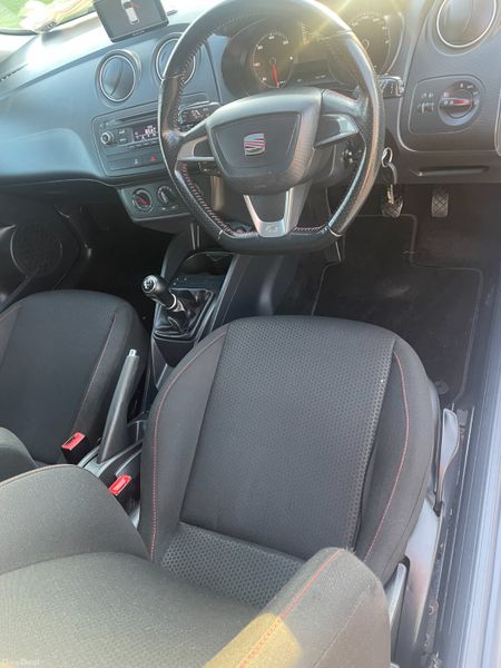 141 SEAT Ibiza FR.. Sunroof Model.. NCT 05/27 383003762