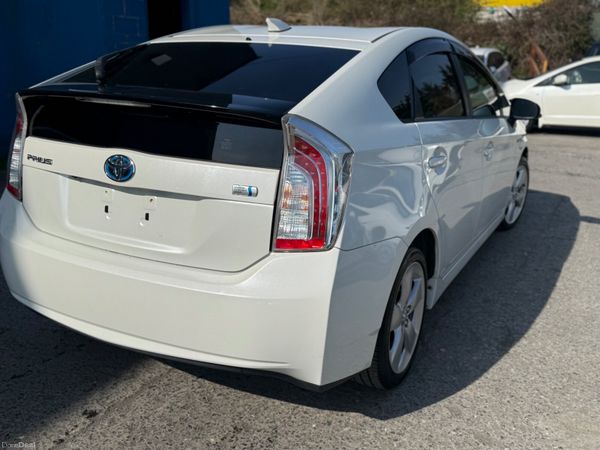 2015 Toyota Prius Hybrid G Spec Automatic 383014014