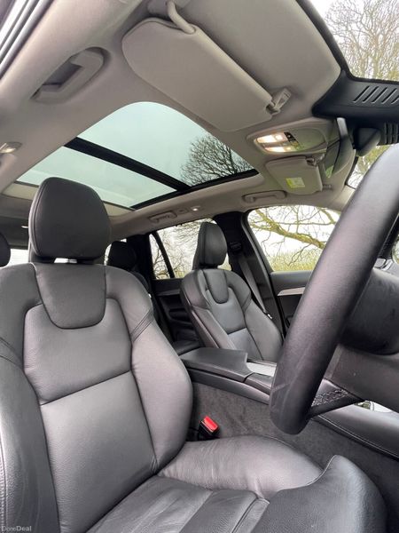 Volvo XC90 2023  T8 PHEV 455hp Plus (Dark Theme) 383023824