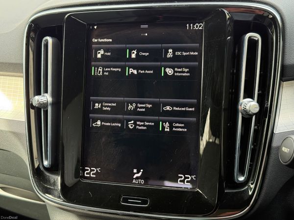 Stunning 231 Volvo XC40 PHEV! 383039438