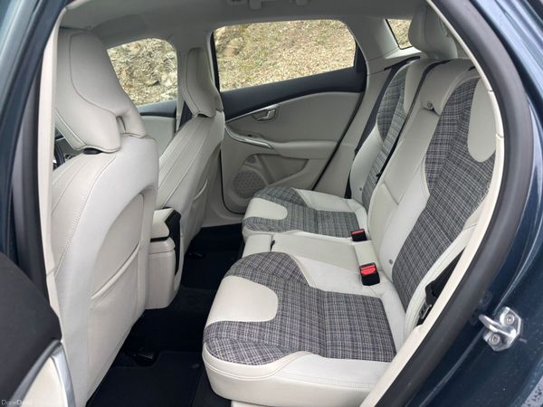 2019 VOLVO V40 *LOW MILEAGE*  AUTOMATIC 383150626