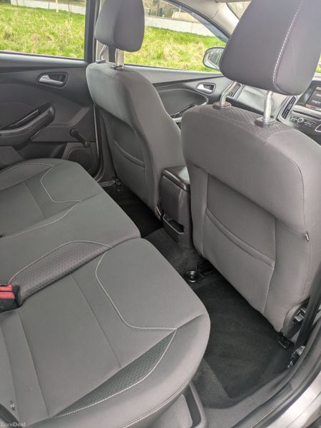 FORD FOCUS ZETEC 2016 NCT & TAX 383161428