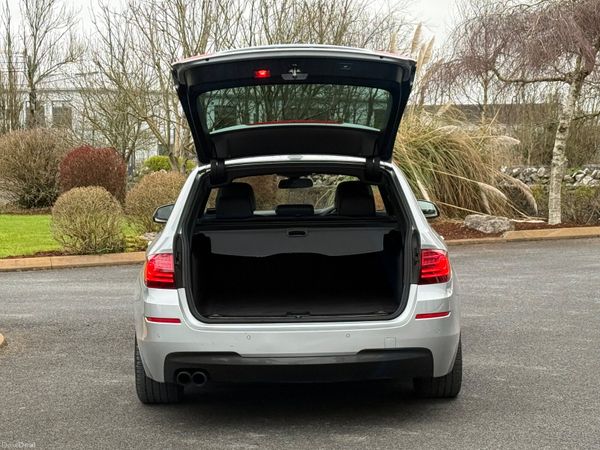 Stunning BMW 520d M-Sport Touring! 383176088