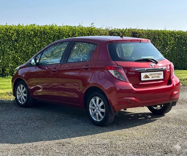 132 Toyota Yaris 1.3 Petrol Manual Low Kms 383116844